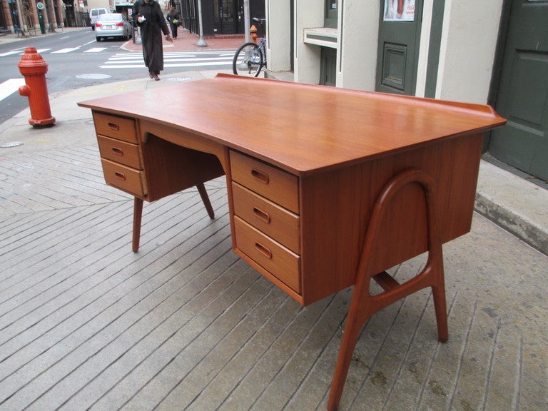 svend madsen desk